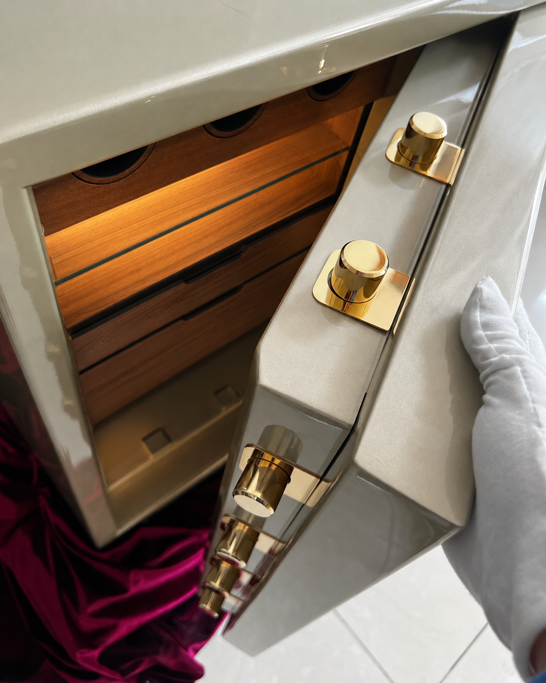 Luxury safe display at Salvado